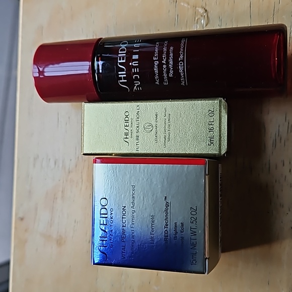 ⚡️⚡️FLASH SALE. SHISEIDO 3 SAMPLE/TRAVEL ITEMS - Picture 2 of 10